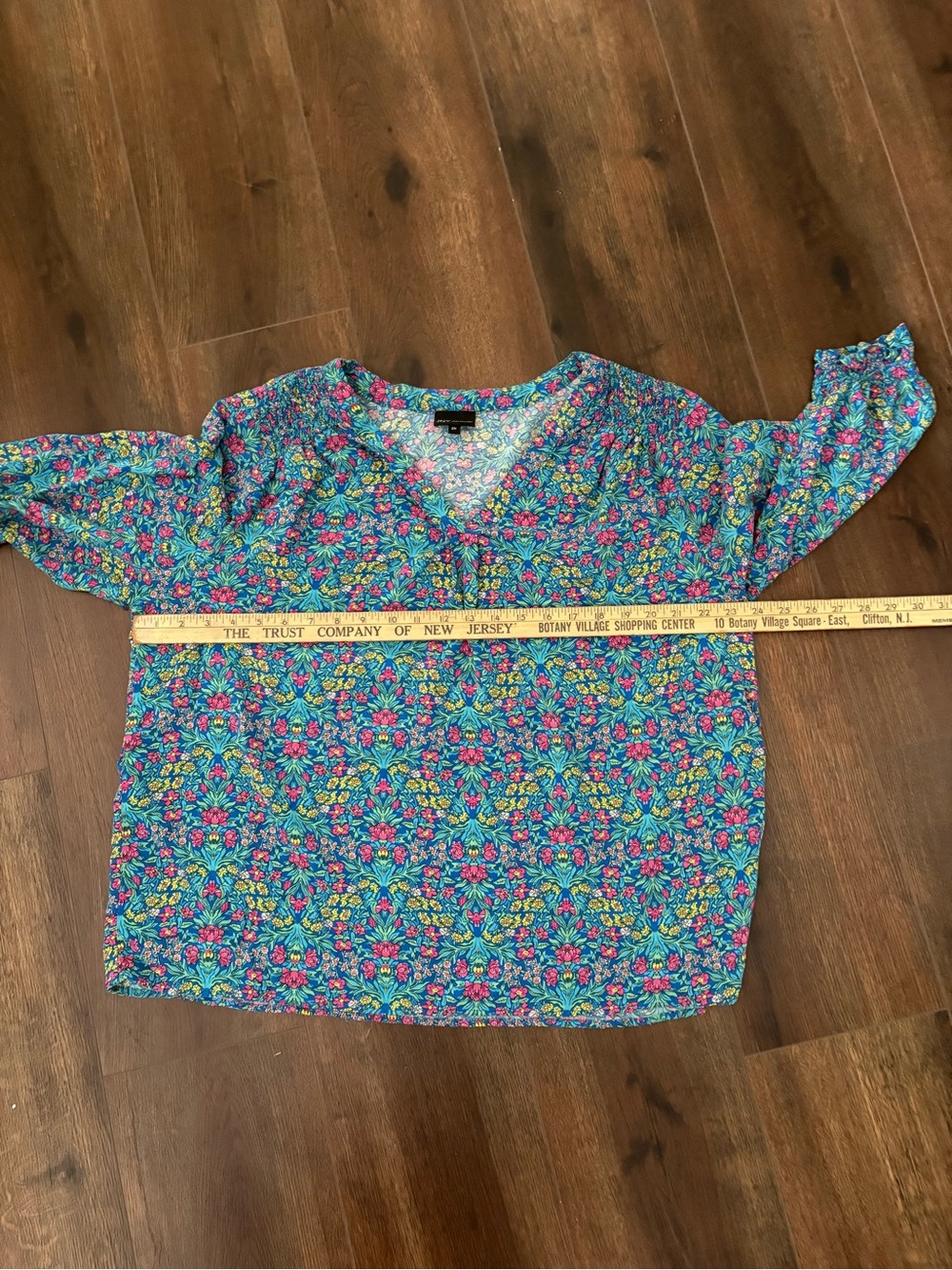 Jones New York Floral Print Vneck Blouse - Blue Pink Green - Picture 5 of 9